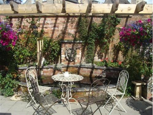The Old Brewhouse Bed & Breakfast Cirencester Ngoại thất bức ảnh