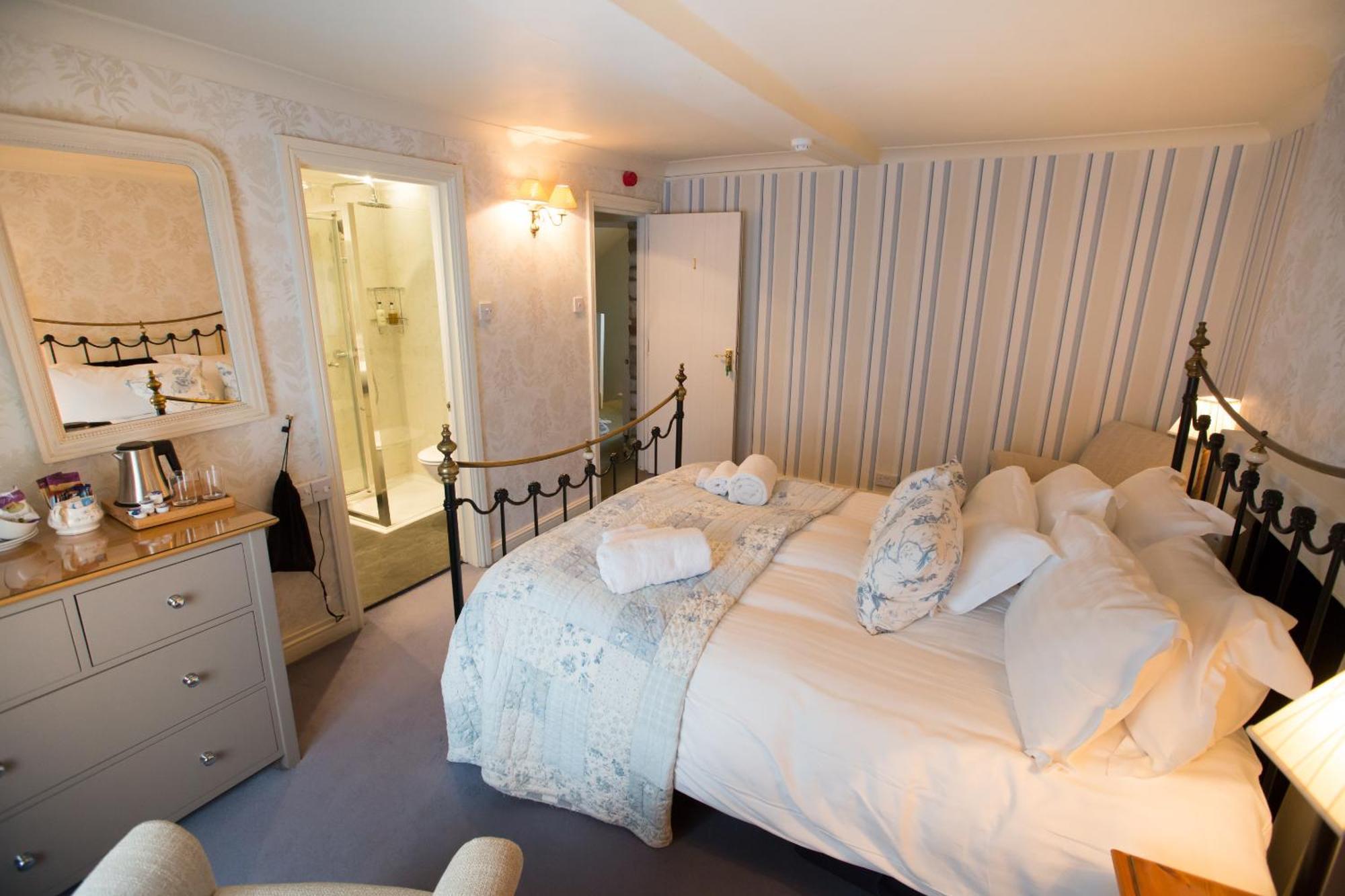 The Old Brewhouse Bed & Breakfast Cirencester Ngoại thất bức ảnh