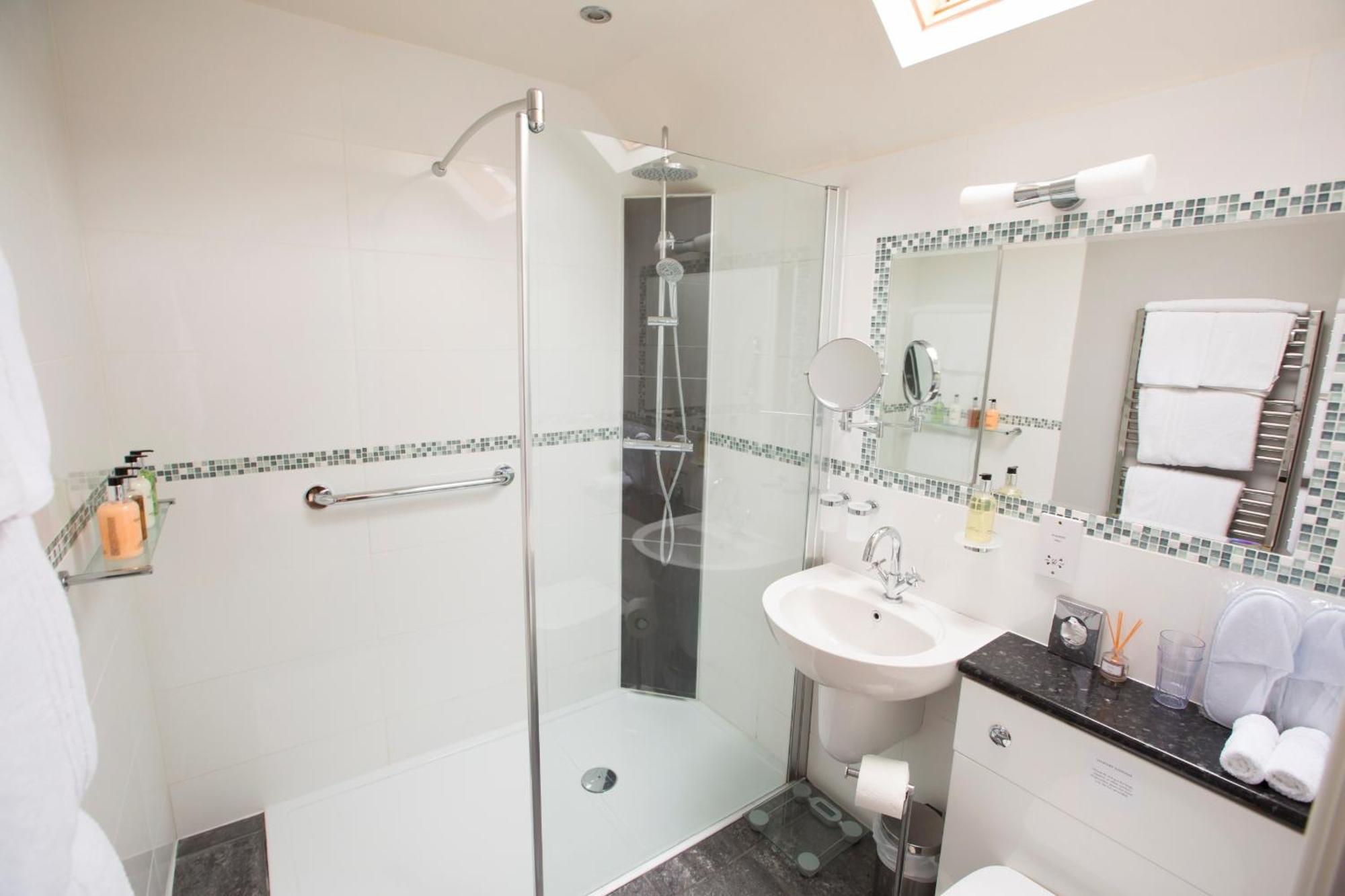 The Old Brewhouse Bed & Breakfast Cirencester Phòng bức ảnh