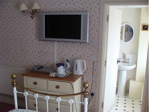 The Old Brewhouse Bed & Breakfast Cirencester Ngoại thất bức ảnh